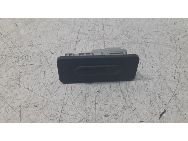 Recambio de maneta exterior maletero / porton para dacia duster ii anniversary referencia OEM IAM 848101807R  