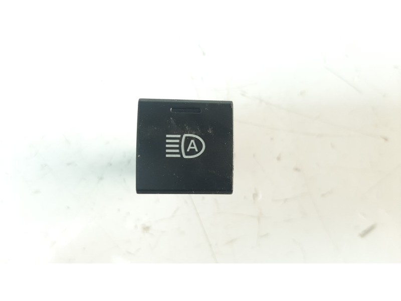 Recambio de interruptor para toyota corolla (e21) referencia OEM IAM 8415312010  