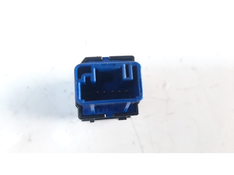 Recambio de interruptor para toyota corolla (e21) referencia OEM IAM 8415312010  
