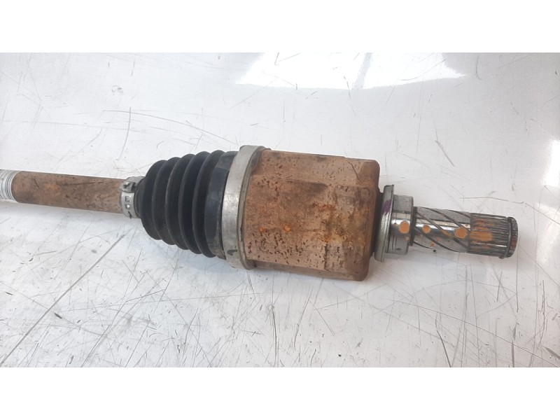 Recambio de transmision delantera izquierda para dacia duster ii anniversary referencia OEM IAM 391011023R  