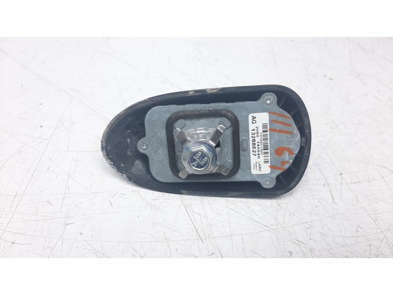 Recambio de antena para opel insignia berlina 2.0 16v cdti referencia OEM IAM 13288827  