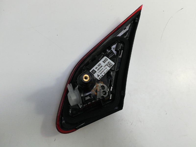 Recambio de piloto trasero izquierdo para opel corsa e expression referencia OEM IAM 39012623  