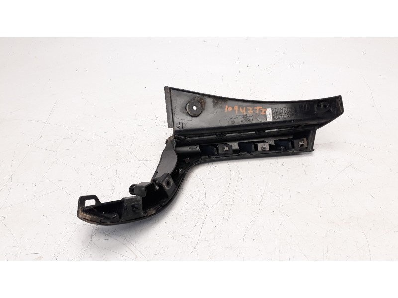 Recambio de moldura para kia niro referencia OEM IAM 87362G5000  