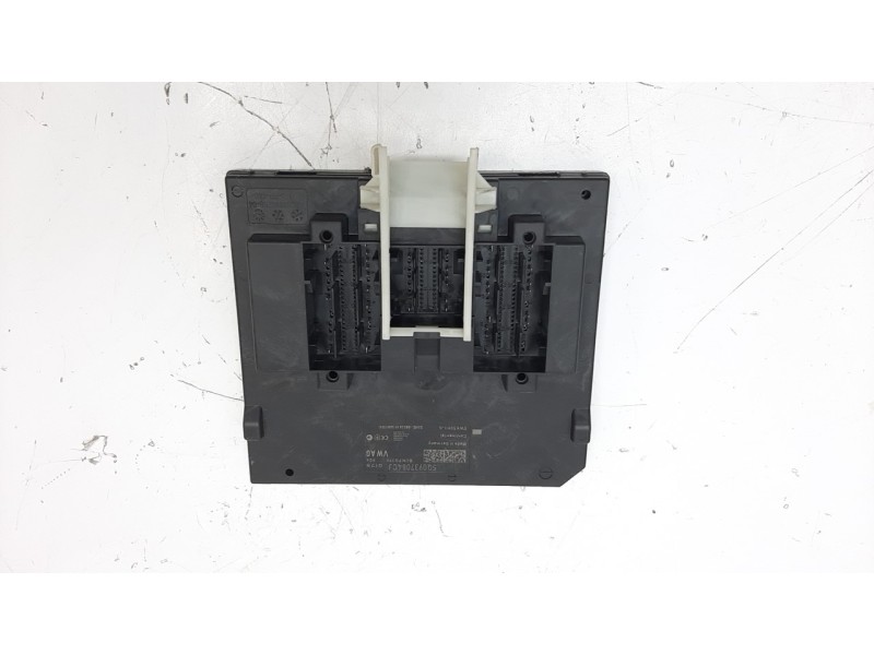 Recambio de modulo electronico para volkswagen golf vii lim. 1.6 16v tdi dpf referencia OEM IAM 5Q0937084CJ  