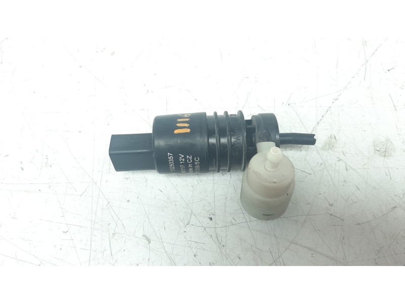 Recambio de bomba limpia para opel insignia berlina 2.0 16v cdti referencia OEM IAM 13250357  