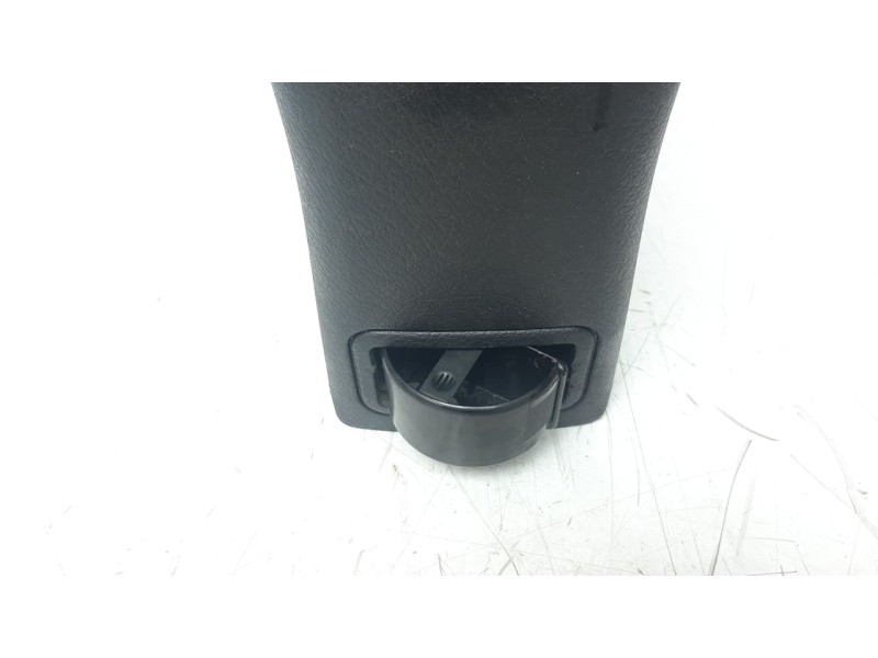 Recambio de apoyabrazos central para opel vectra b berlina 2.2 16v dti cat (y 22 dtr / l50) referencia OEM IAM 90508571  