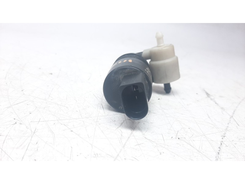 Recambio de bomba limpia para opel insignia berlina 2.0 16v cdti referencia OEM IAM 13250357  