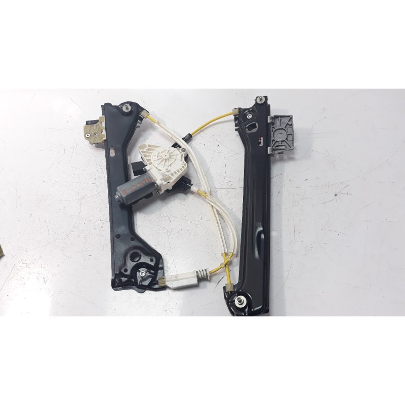 Recambio de elevalunas trasero izquierdo para mercedes-benz clase cla (w117) cla 180 (117.342) referencia OEM IAM A55382110  