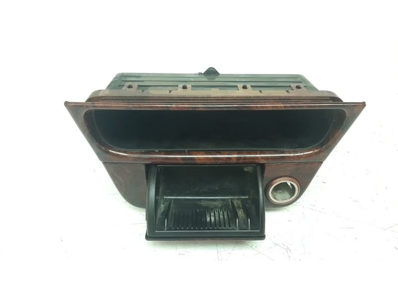 Recambio de cenicero para opel vectra b berlina 2.2 16v dti cat (y 22 dtr / l50) referencia OEM IAM 90568383  