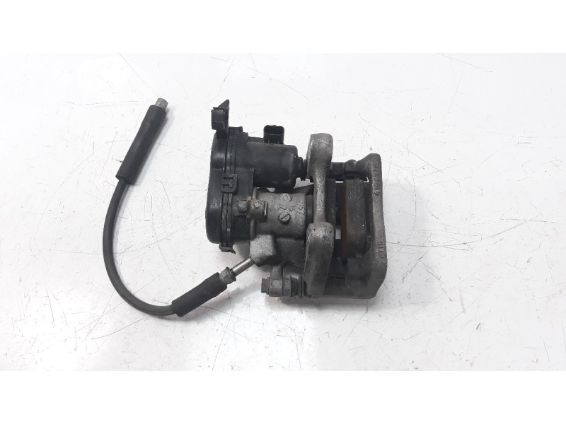 Recambio de pinza de freno trasera izquierda para mercedes-benz clase cla (w117) cla 180 (117.342) referencia OEM IAM 0004232381