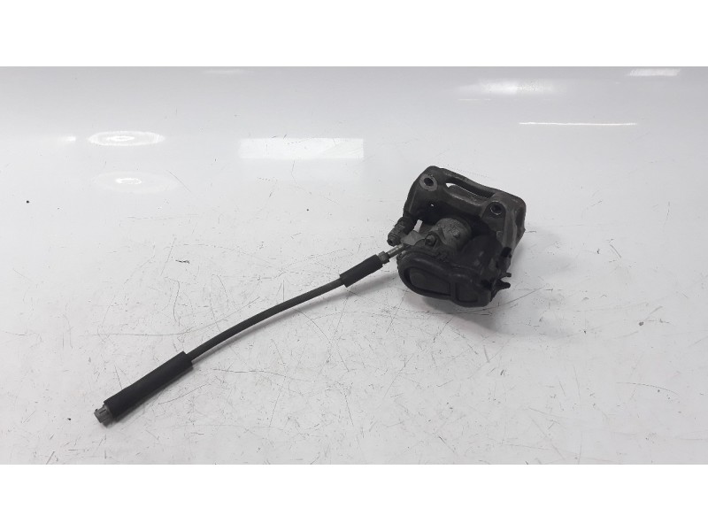 Recambio de pinza de freno trasera derecha para mercedes-benz clase cla (w117) cla 180 (117.342) referencia OEM IAM 0004232481  