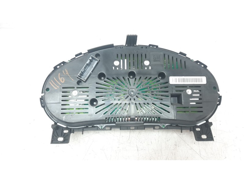 Recambio de cuadro instrumentos para opel insignia berlina 2.0 16v cdti referencia OEM IAM 20984546  