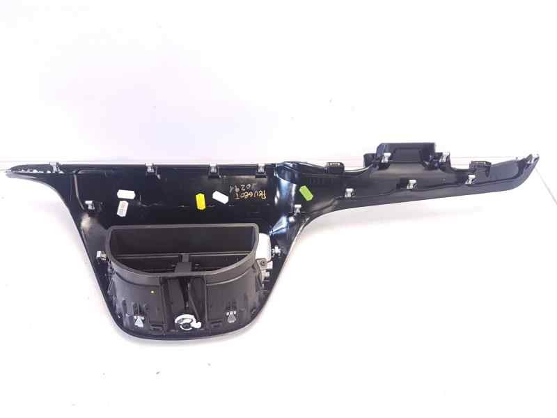 Recambio de rejilla aireadora para peugeot 208 style referencia OEM IAM 9673830077  