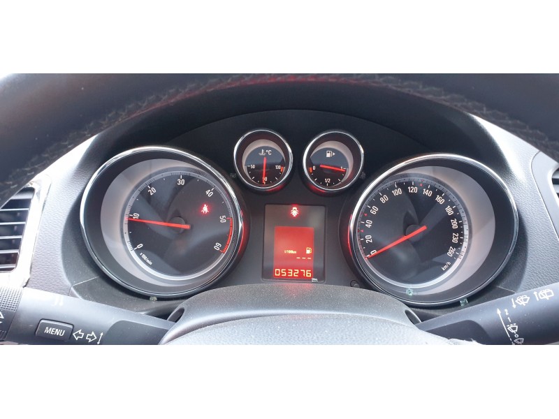 Recambio de cuadro instrumentos para opel insignia berlina 2.0 16v cdti referencia OEM IAM 20984546  