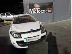 renault megane iii berlina 5 p del año 2011 2