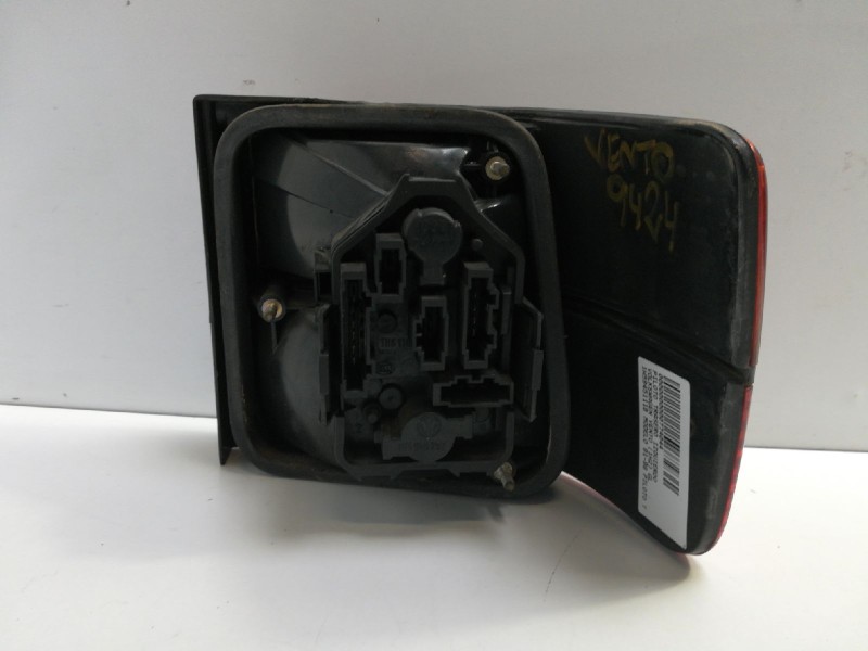 Recambio de piloto trasero izquierdo para volkswagen vento (1h2) gl referencia OEM IAM 1H5945111B 16911531 