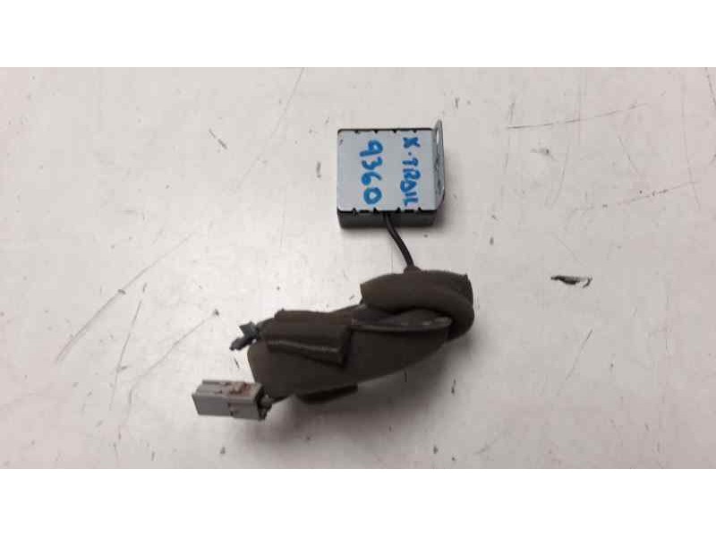 Recambio de sensor para nissan x-trail (t31) le referencia OEM IAM 25975JG40A  