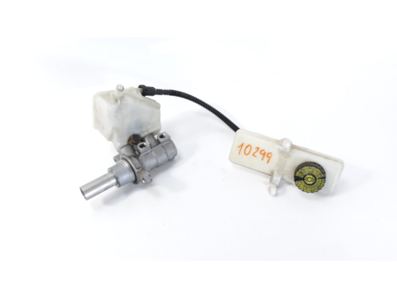 Recambio de bomba freno para citroen c4 picasso referencia OEM IAM 9674882280 03350890841 