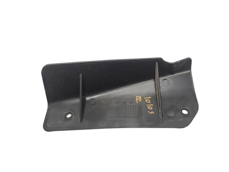 Recambio de moldura para benelli trk 502 trk 502 referencia OEM IAM 65683P160000  