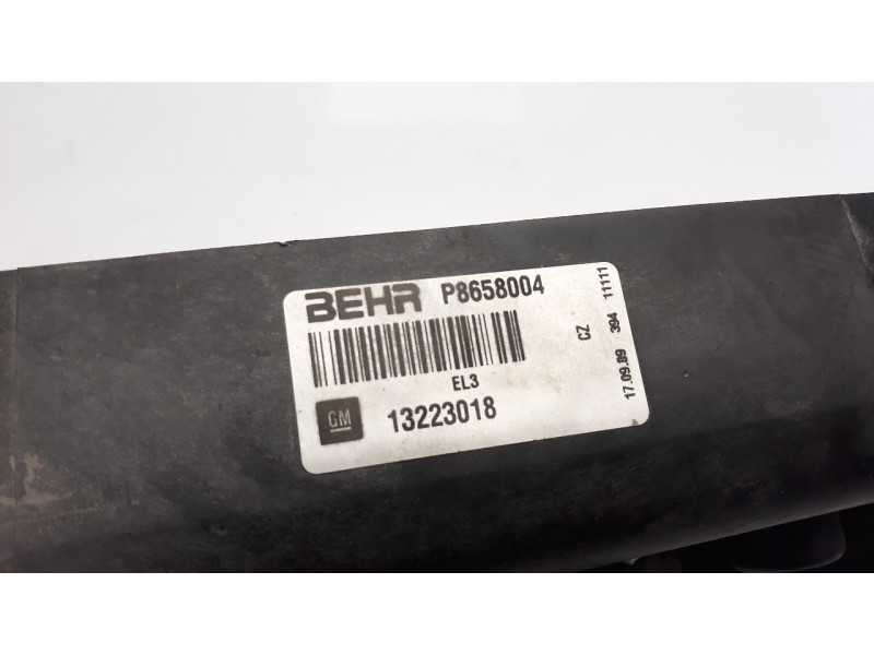 Recambio de electroventilador para opel insignia berlina 2.0 16v cdti referencia OEM IAM 13223018  