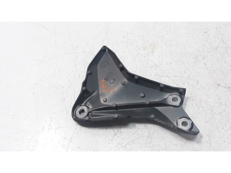 Recambio de moldura para yamaha yzf-r6 referencia OEM IAM BEB2745300  