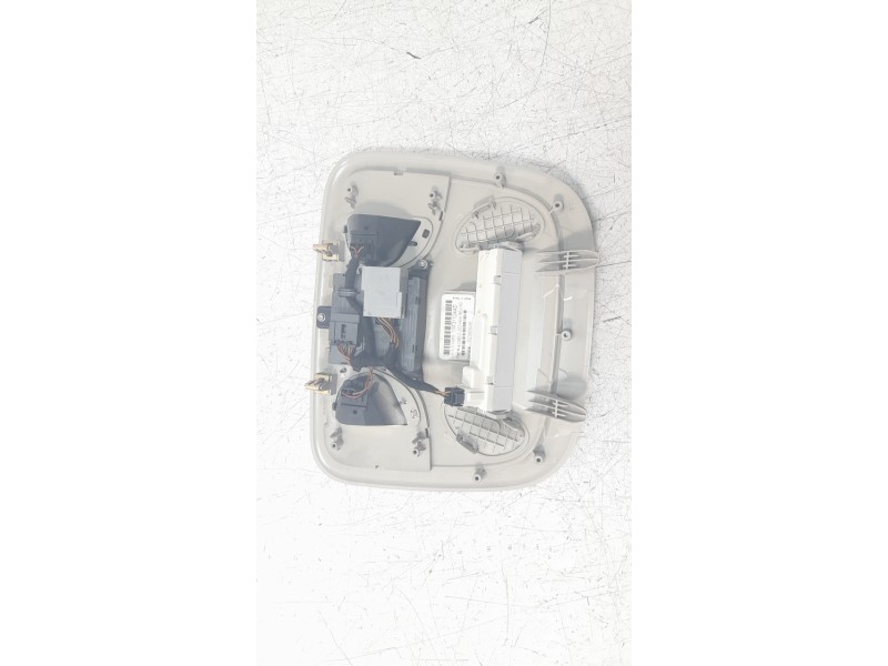 Recambio de luz interior para jeep cherokee 2.0 m-jet cat referencia OEM IAM 1XF311DAAD  