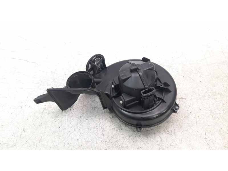 Recambio de ventilador calefaccion para land rover evoque 2.2 sd4 cat referencia OEM IAM 6G9N18D413AA  