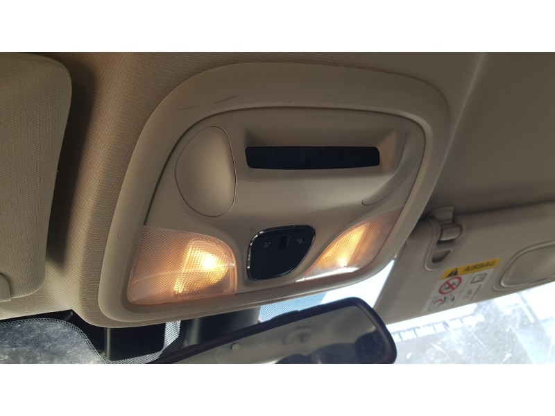 Recambio de luz interior para jeep cherokee 2.0 m-jet cat referencia OEM IAM 1XF311DAAD  