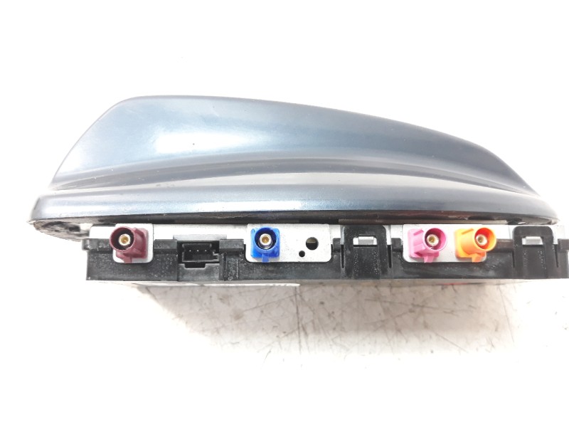 Recambio de antena para volvo xc60 referencia OEM IAM 31438104  