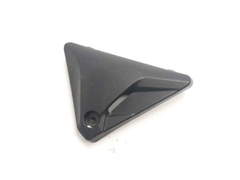 Recambio de moldura para benelli trk 502 trk 502 referencia OEM IAM 65691P160000  
