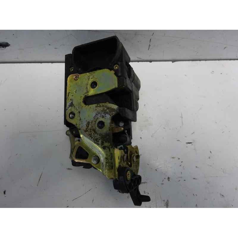 Recambio de cerradura puerta trasera izquierda para daewoo nubira berlina 1.6 cat referencia OEM IAM   