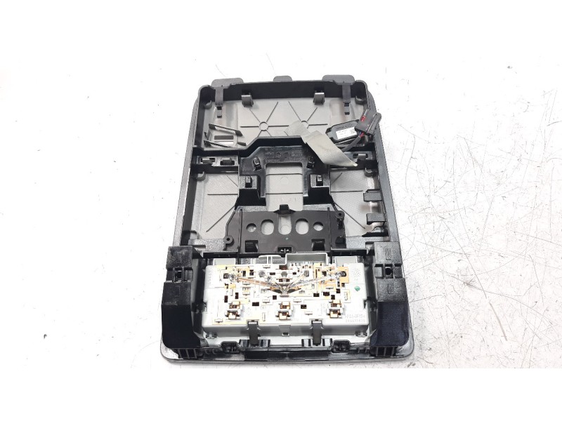 Recambio de luz interior para opel insignia berlina 2.0 16v cdti referencia OEM IAM 13251594  