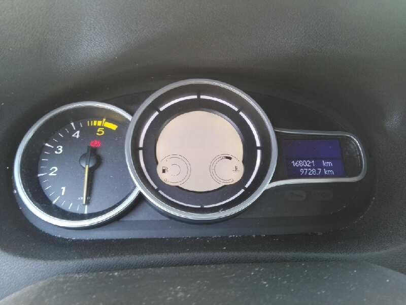 renault megane iii berlina 5 p del año 2011