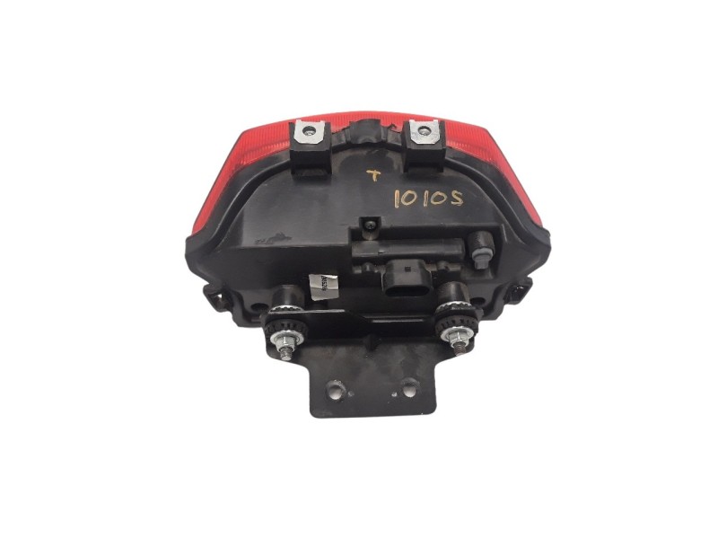 Recambio de piloto trasero central para benelli trk 502 trk 502 referencia OEM IAM 190628G  