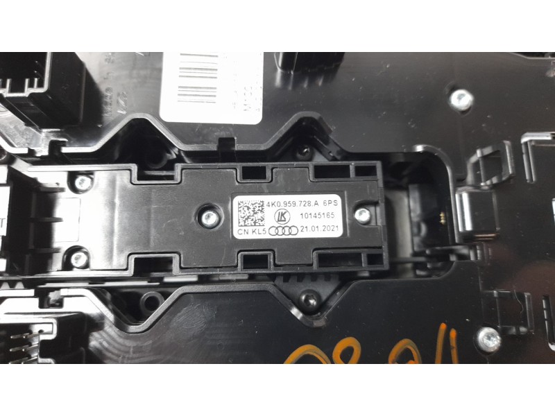 Recambio de luz interior para audi q7 4mg referencia OEM IAM 4M0947135EC  