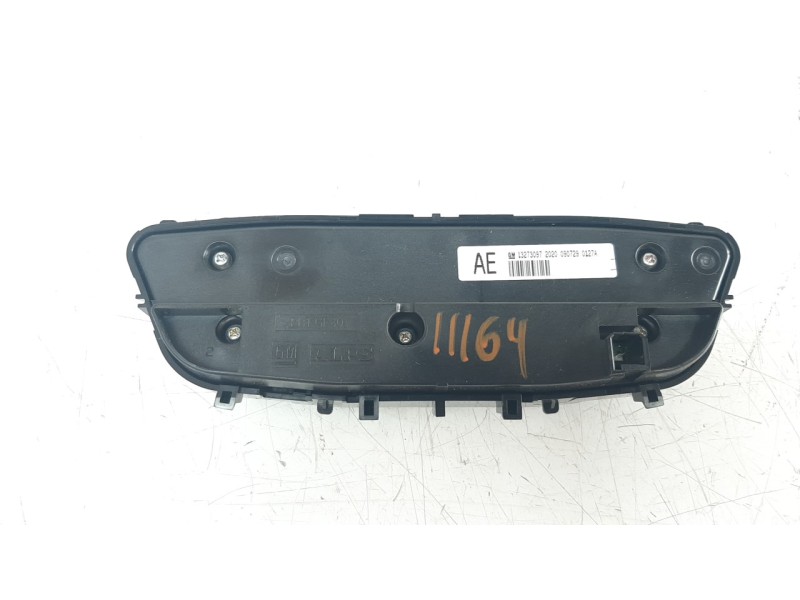 Recambio de mando climatizador para opel insignia berlina 2.0 16v cdti referencia OEM IAM 13273095  