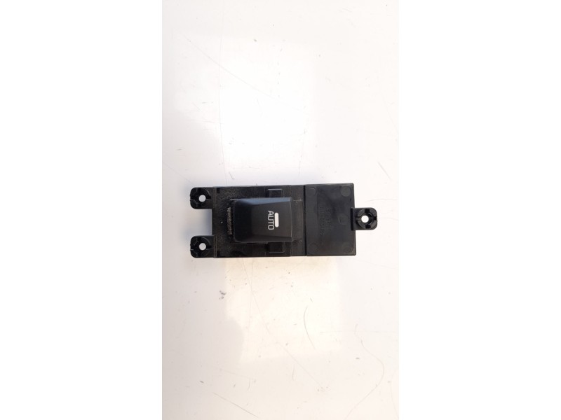 Recambio de mando elevalunas delantero derecho para kia cee´d 1.6 crdi cat referencia OEM IAM 49D5101000 93580A2000 