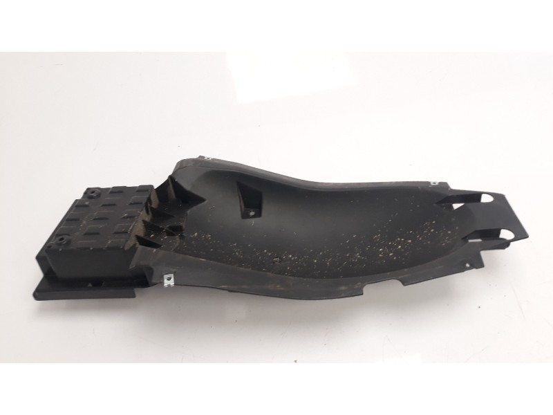 Recambio de moldura para benelli trk 502 trk 502 referencia OEM IAM 65731P1600000  