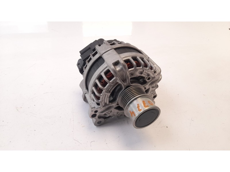Recambio de alternador para volkswagen t-cross 1.0 tsi referencia OEM IAM 05E903027B  
