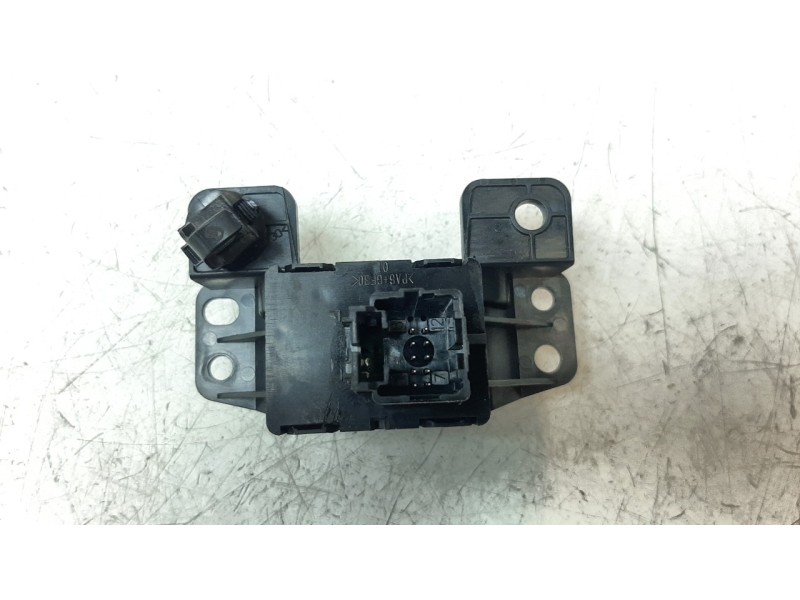 Recambio de palanca freno para jeep cherokee 2.0 m-jet cat referencia OEM IAM 68141759AA  