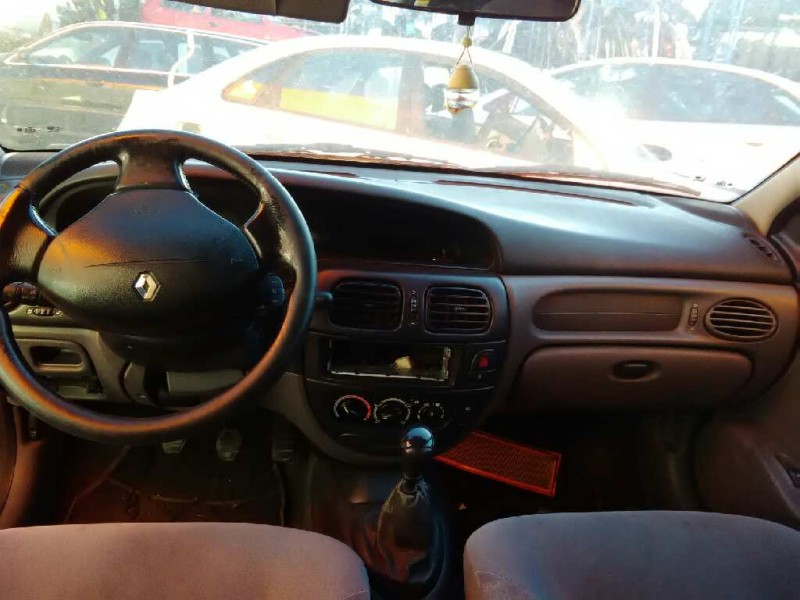 renault megane i classic (la0) del año 1999