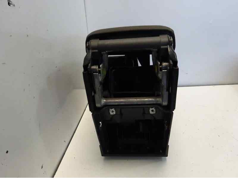 Recambio de apoyabrazos central para volkswagen golf vi (5k1) advance bluemotion referencia OEM IAM   