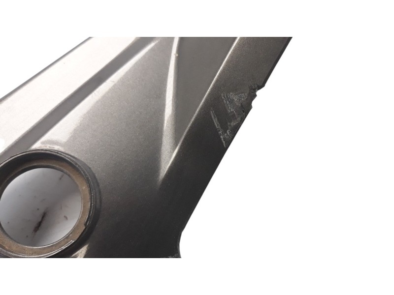 Recambio de moldura para benelli trk 502 trk 502 referencia OEM IAM 65303P160000  