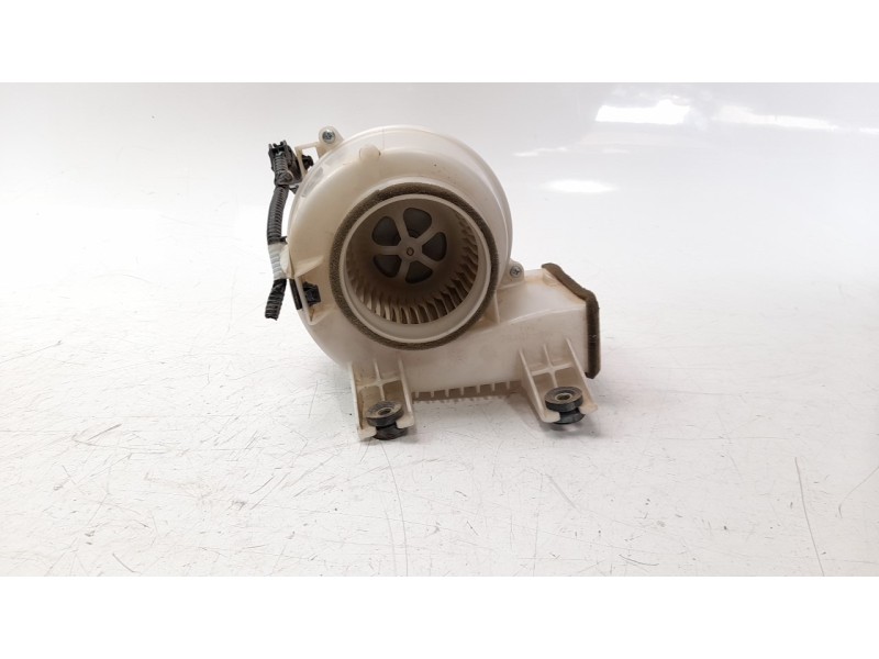 Recambio de ventilador calefaccion para toyota rav 4 referencia OEM IAM G923048070  
