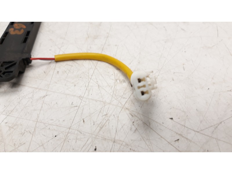 Recambio de antena para hyundai kona referencia OEM IAM 95420J4200  