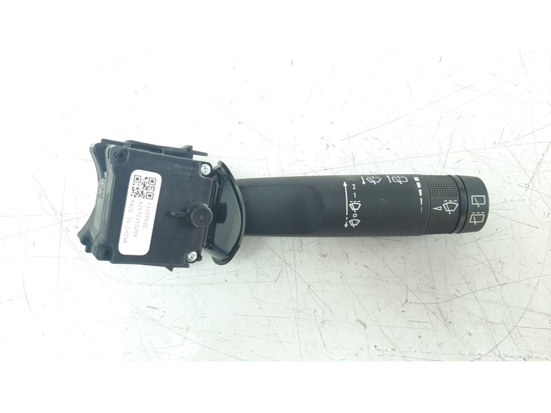 Recambio de mando limpia para opel insignia berlina 2.0 16v cdti referencia OEM IAM 13305522  