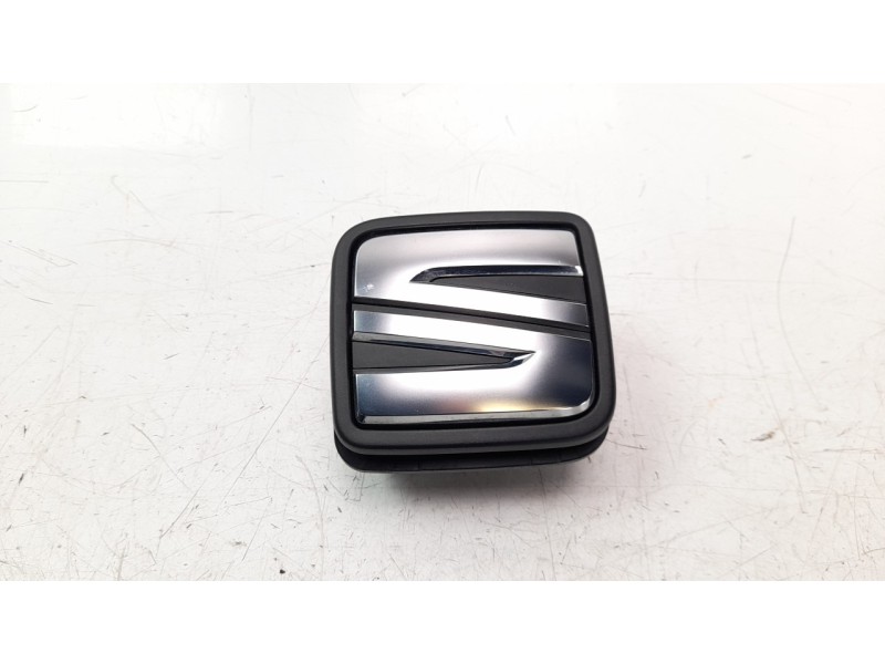 Recambio de maneta exterior porton para seat leon sportstourer (kl8) referencia OEM IAM 5FE827565B  
