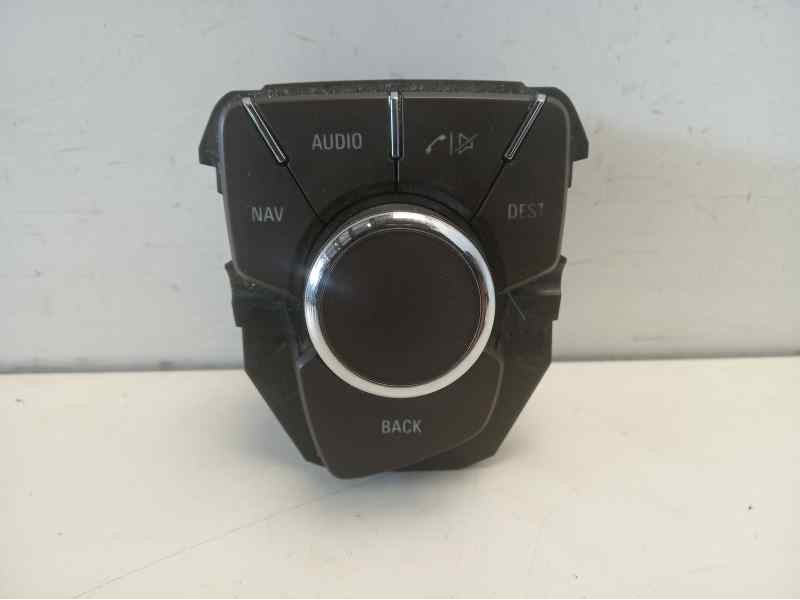 Recambio de mando multifuncion para opel insignia berlina cosmo referencia OEM IAM 13310071  