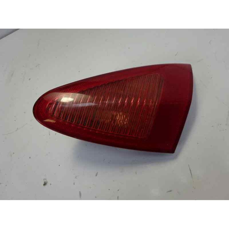 Recambio de piloto trasero derecho para alfa romeo 147 (190) 1.9 jtd distinctive referencia OEM IAM 0000046556348 103F01101552 