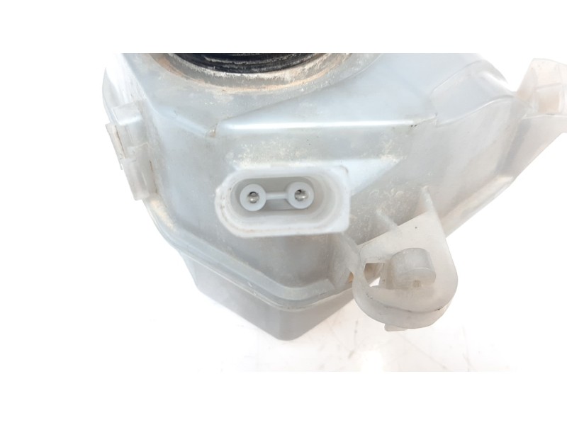 Recambio de deposito expansion para volkswagen t-cross 1.0 tsi referencia OEM IAM 2Q0121407D  